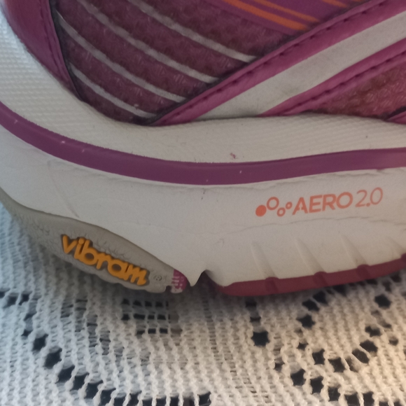 Women's Pink Aero VIBRAM  SIZE 8 M SHOES/SNEAKERS/ RUNNING/WALKING SHOES Nice - Picture 4 of 16